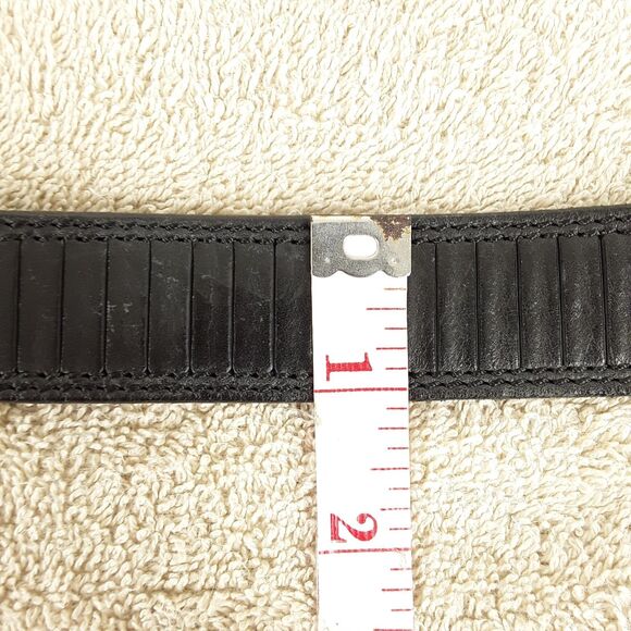 Pleated Look BENCH CRAFT 1" Leather Belt fits 32"-34", Black, Textured Detail - Picture 10 of 12